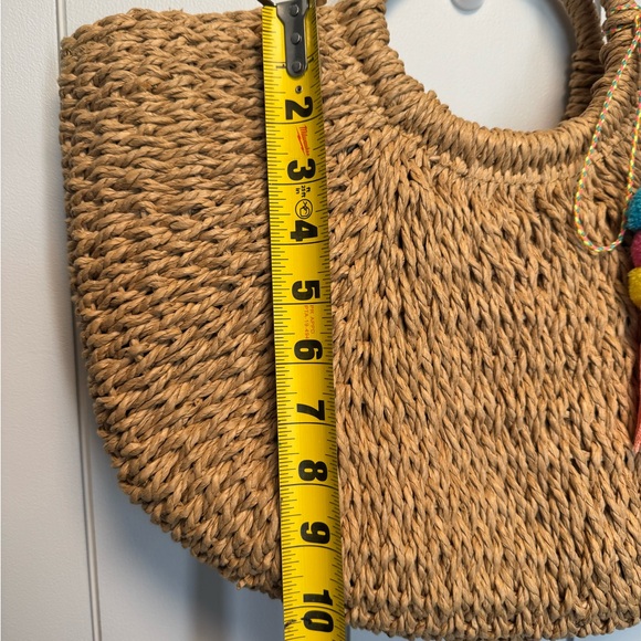 NWOT Woven Straw Tote with Colorful Tassels - Picture 7 of 9